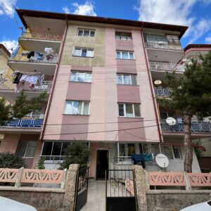 KEVSER EMLAKTAN SATILIK 3+1 GİRİŞ KAT FULL YAPILI DAİRE
